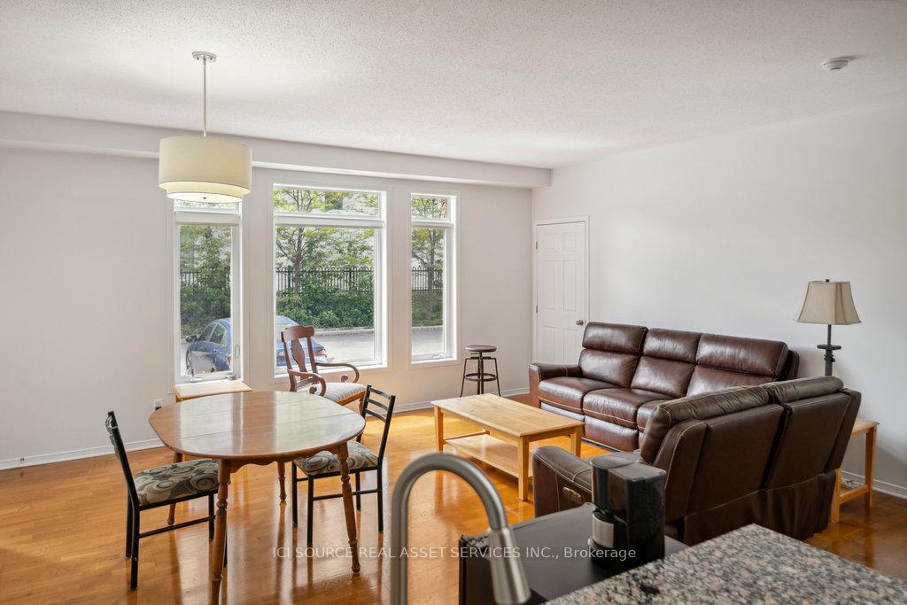 Photo 9 of 240 B Meilleur Private, Ottawa, Vanier — HOMEH