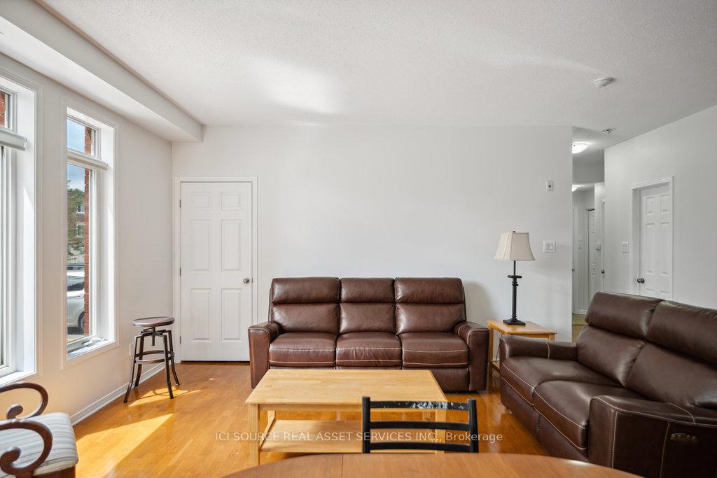 Photo 10 of 240 B Meilleur Private, Ottawa, Vanier — HOMEH
