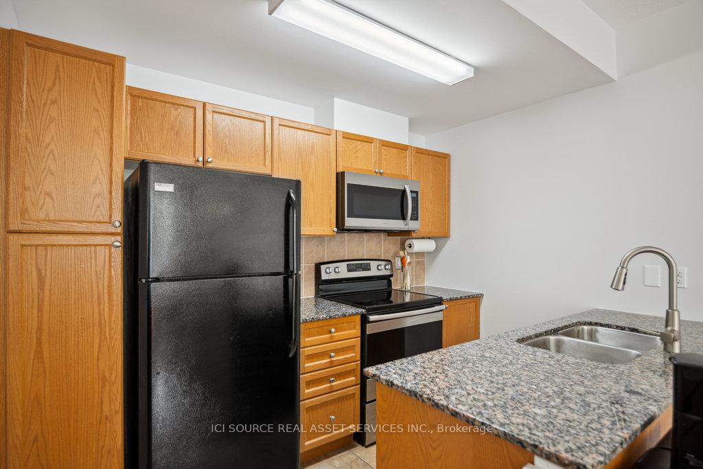 Photo 11 of 240 B Meilleur Private, Ottawa, Vanier — HOMEH