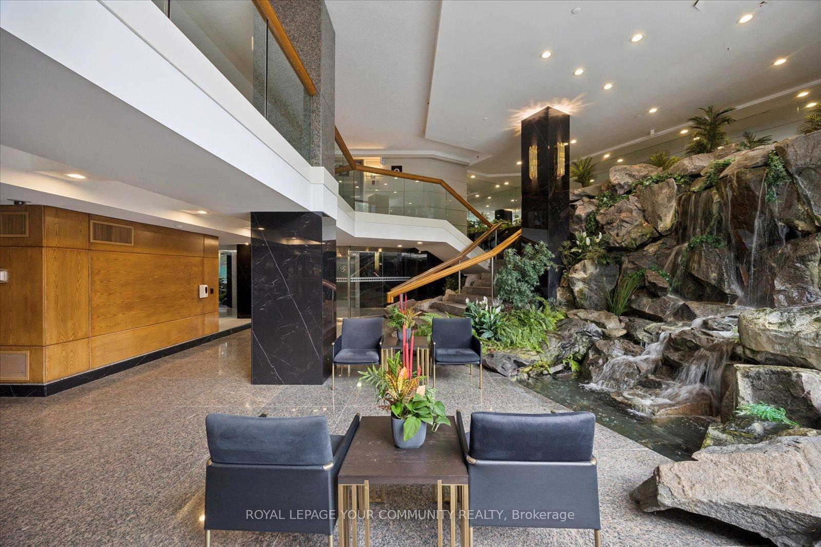 Photo 4 of Unit PH15, 3800 Yonge Street, Toronto, Bedford Park-Nortown — HOMEH