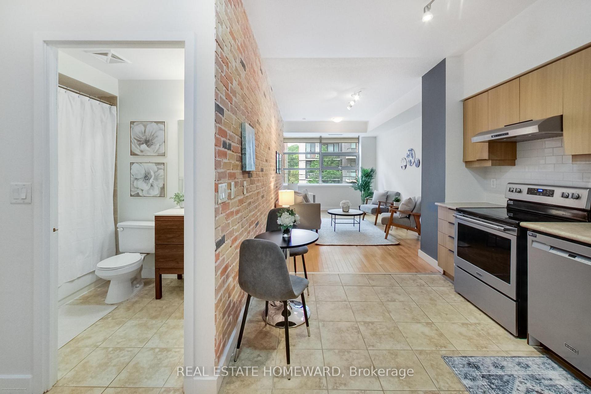 Photo 4 of Unit 209, 601 Kingston Road, Toronto, The Beaches — HOMEH