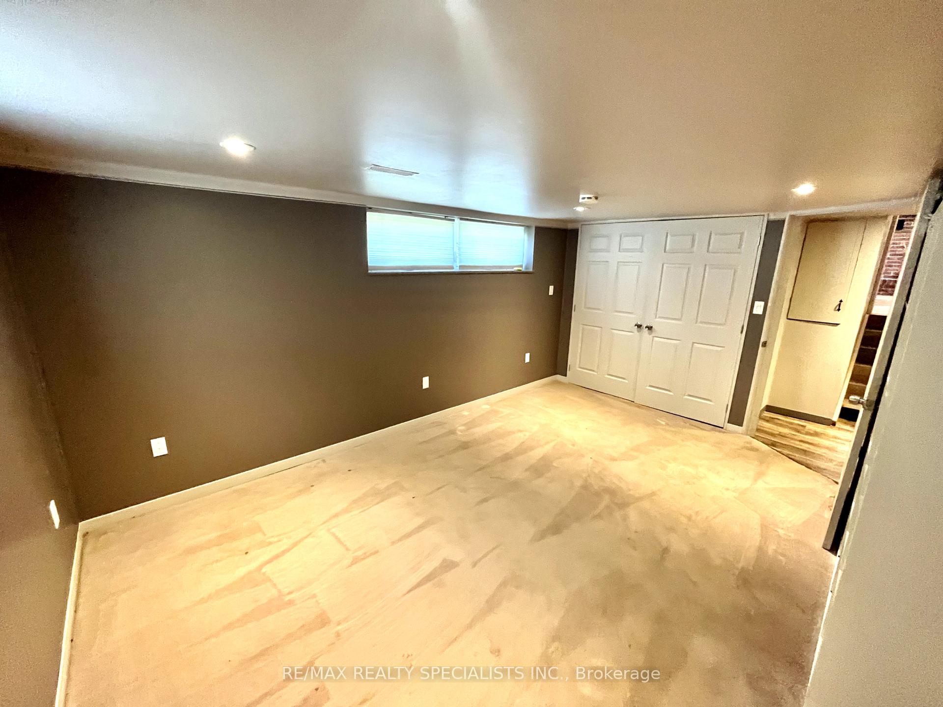 Photo 19 of 241 Warnica Road, Barrie, Painswick North — HOMEH