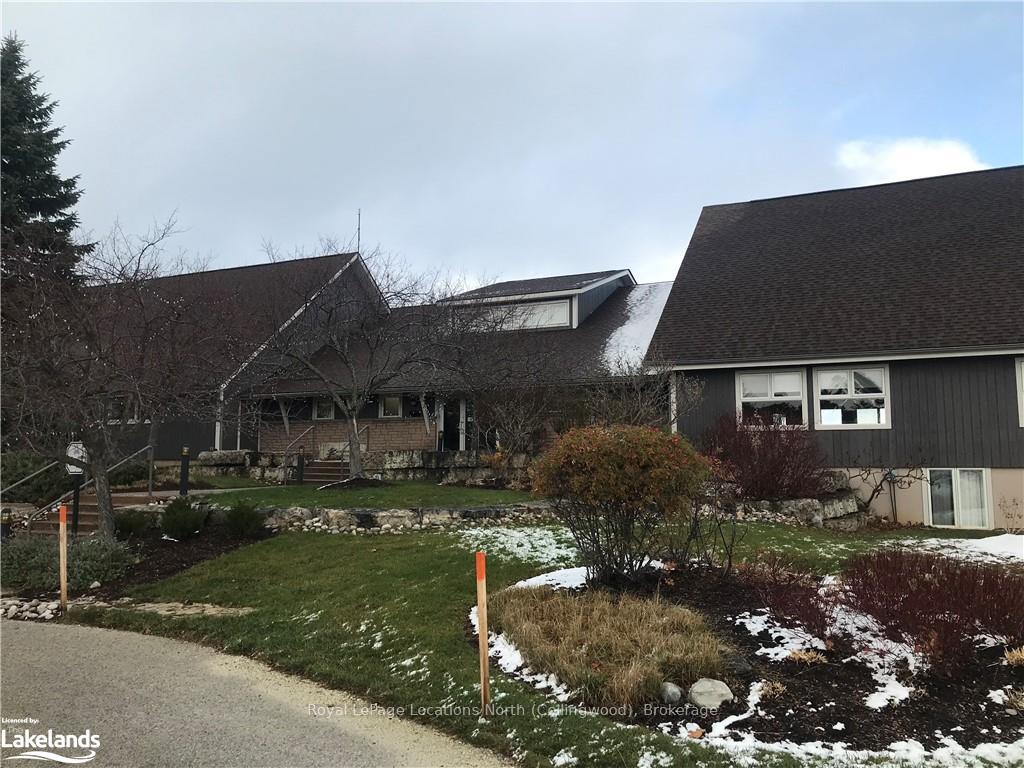 Photo 9 of 833 Suncrest Circle, Collingwood — HOMEH