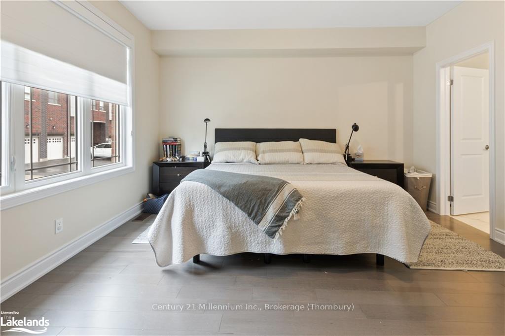 Photo 19 of 22 Emerson Mews, Collingwood — HOMEH