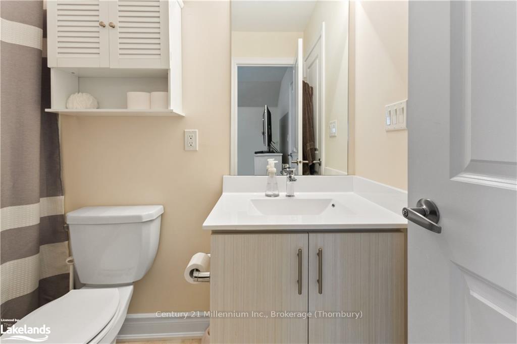 Photo 29 of 22 Emerson Mews, Collingwood — HOMEH