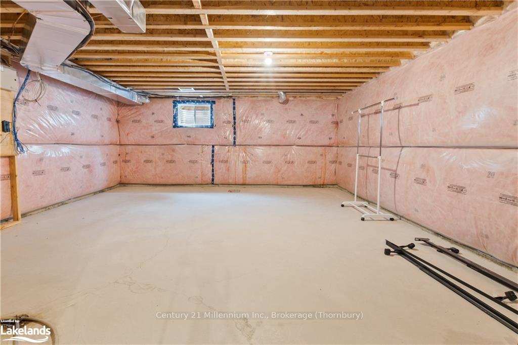Photo 42 of 22 Emerson Mews, Collingwood — HOMEH
