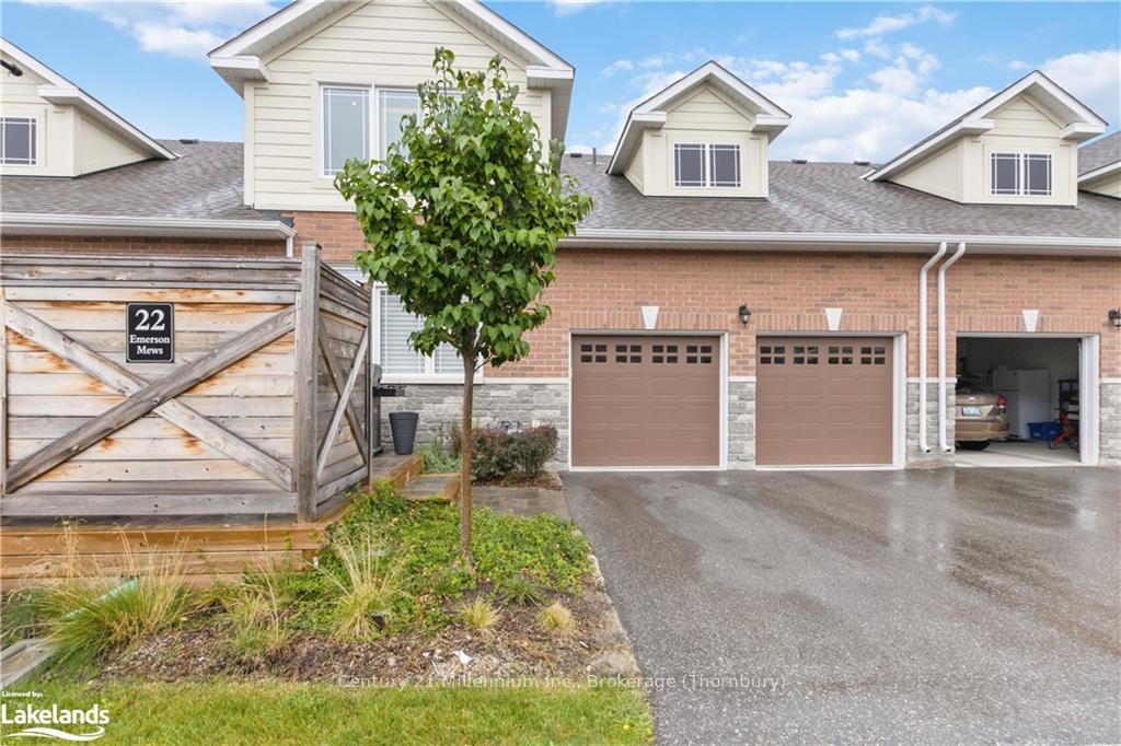 Photo 43 of 22 Emerson Mews, Collingwood — HOMEH