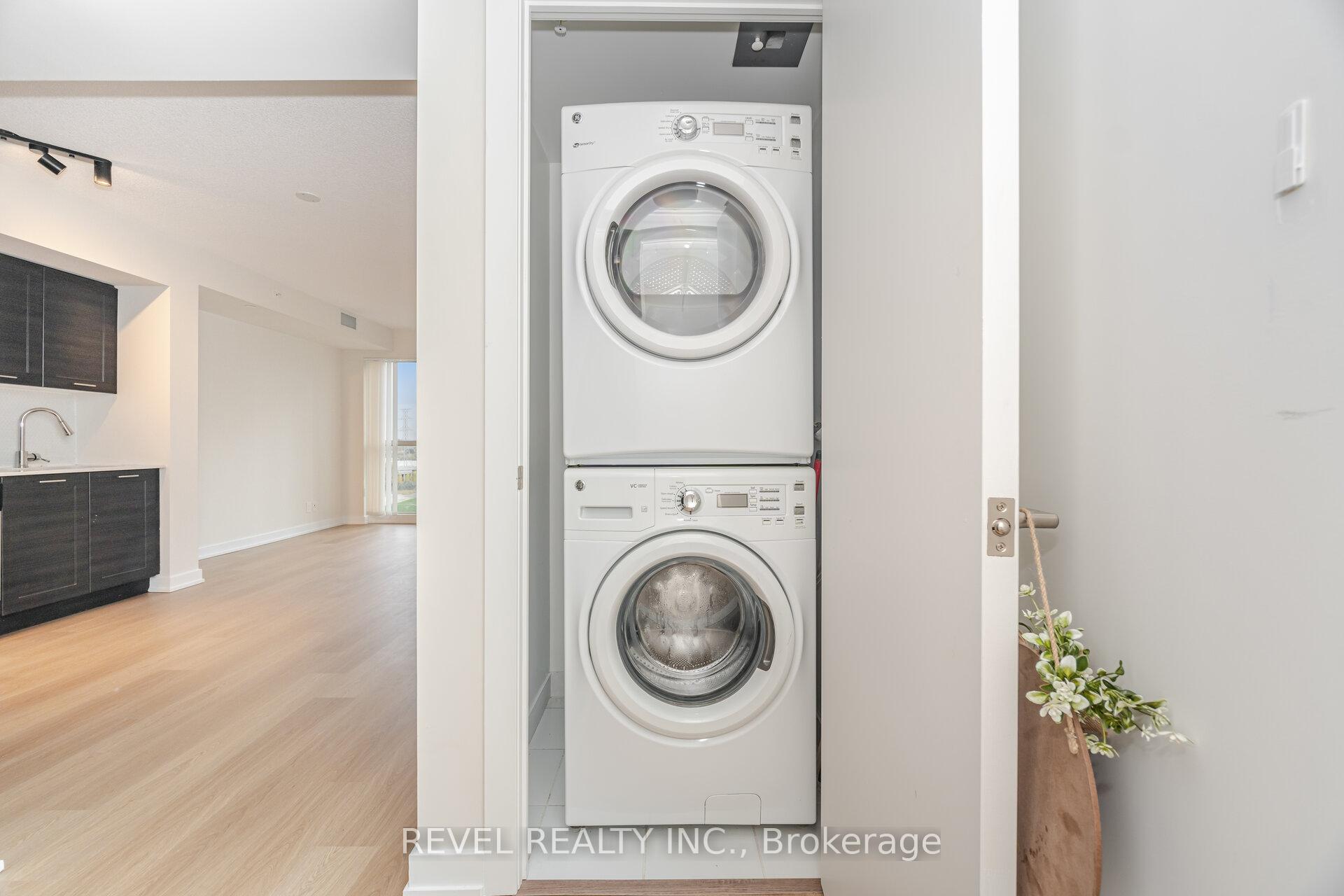 Photo 16 of Unit 1406, 2220 Lakeshore Boulevard W, Etobicoke, Mimico — HOMEH