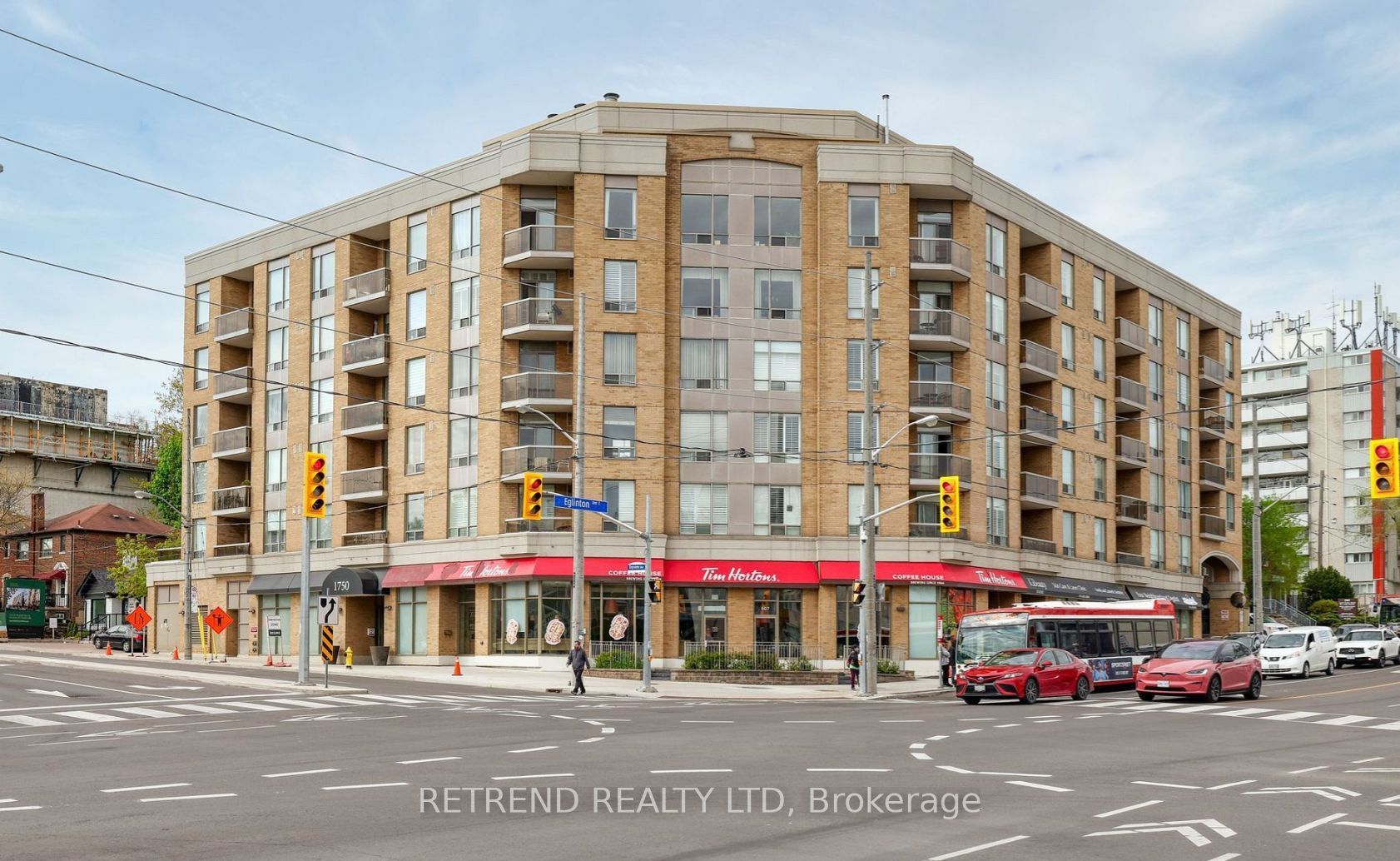 Front of Unit 310, 1750 Bayview Avenue