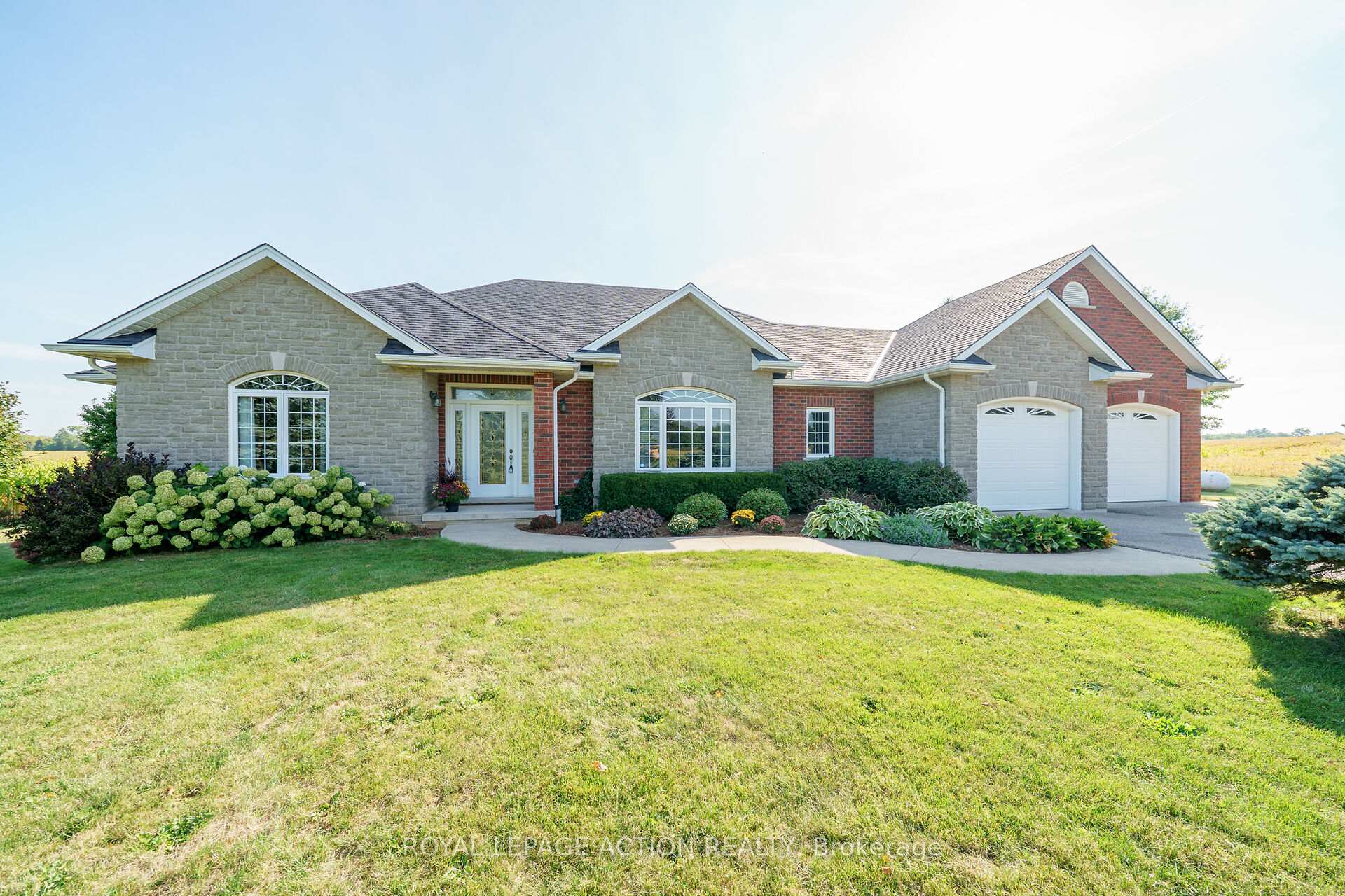 Photo 2 of 99 Mcmillan Road, Brant, Brantford Twp — HOMEH