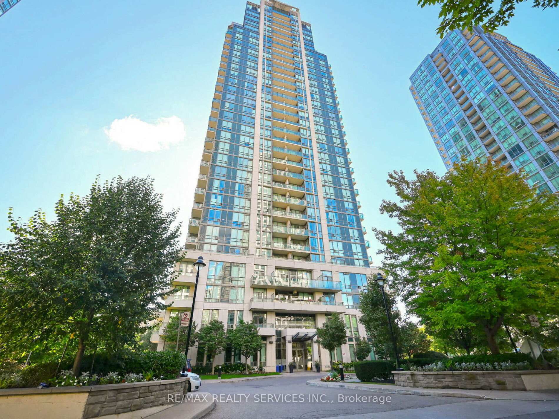 Front of Unit 2009, 3515 Kariya Drive