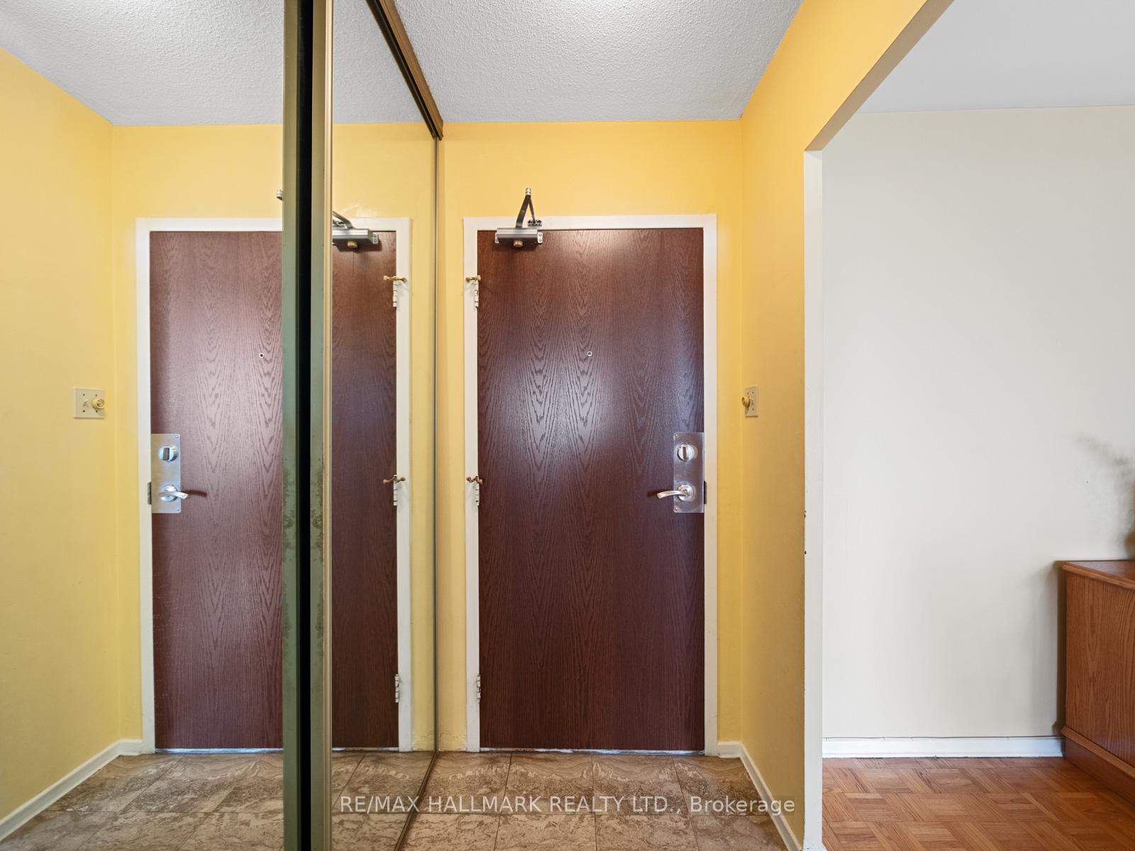 Photo 2 of Unit 2404, 980 Broadview Avenue, Toronto, Broadview North — HOMEH
