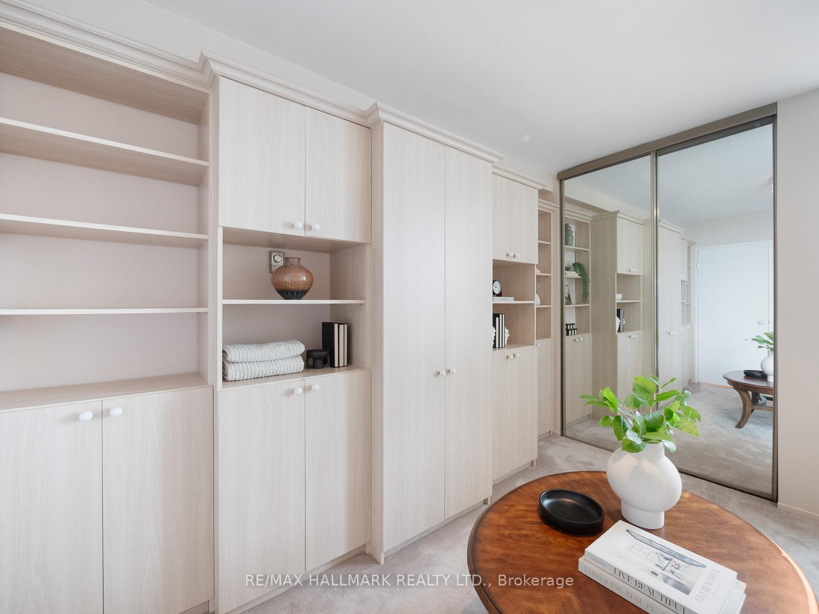 Photo 33 of Unit 2404, 980 Broadview Avenue, Toronto, Broadview North — HOMEH