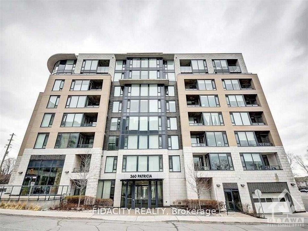 Front of Unit 820, 360 Patricia Avenue