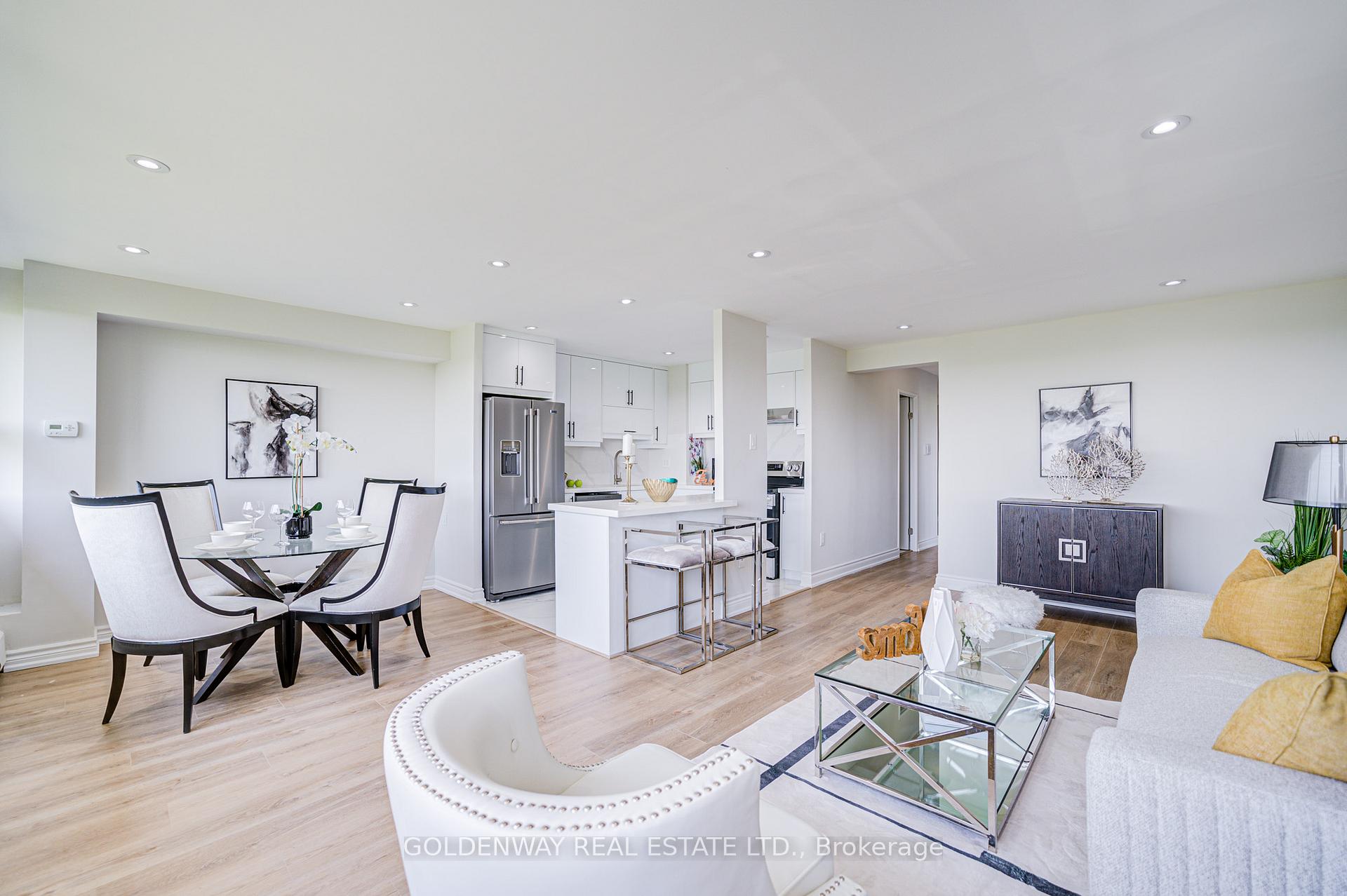 Front of Unit 1103, 100 Leeward Glenway