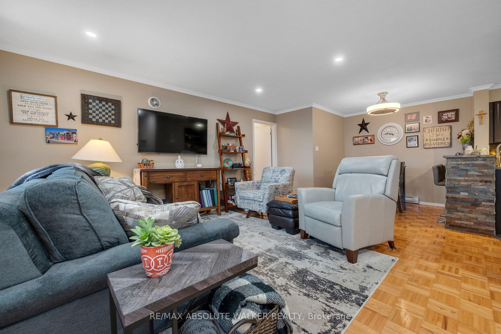 Photo 7 of Unit 201, 1768 Marsala Crescent, Ottawa, Fallingbrook/Pineridge — HOMEH
