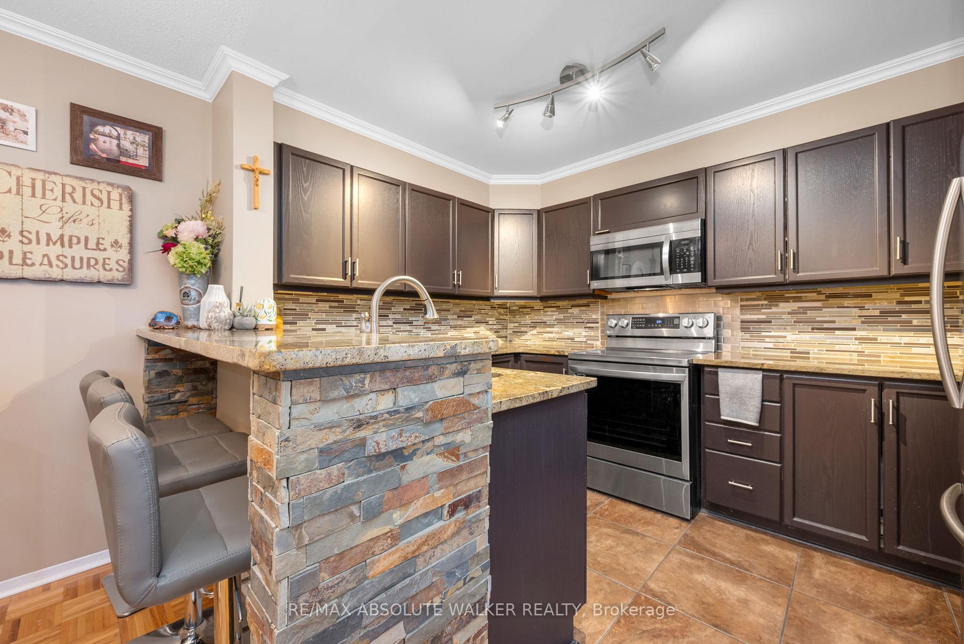 Photo 8 of Unit 201, 1768 Marsala Crescent, Ottawa, Fallingbrook/Pineridge — HOMEH