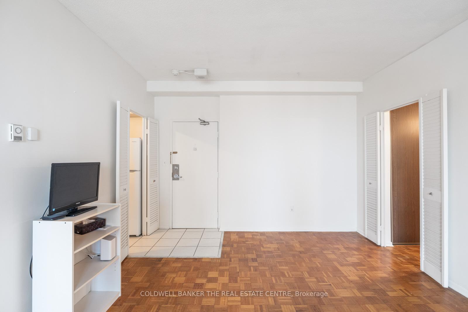 Photo 9 of Unit PH 15, 1 Massey Square, Toronto, Crescent Town — HOMEH