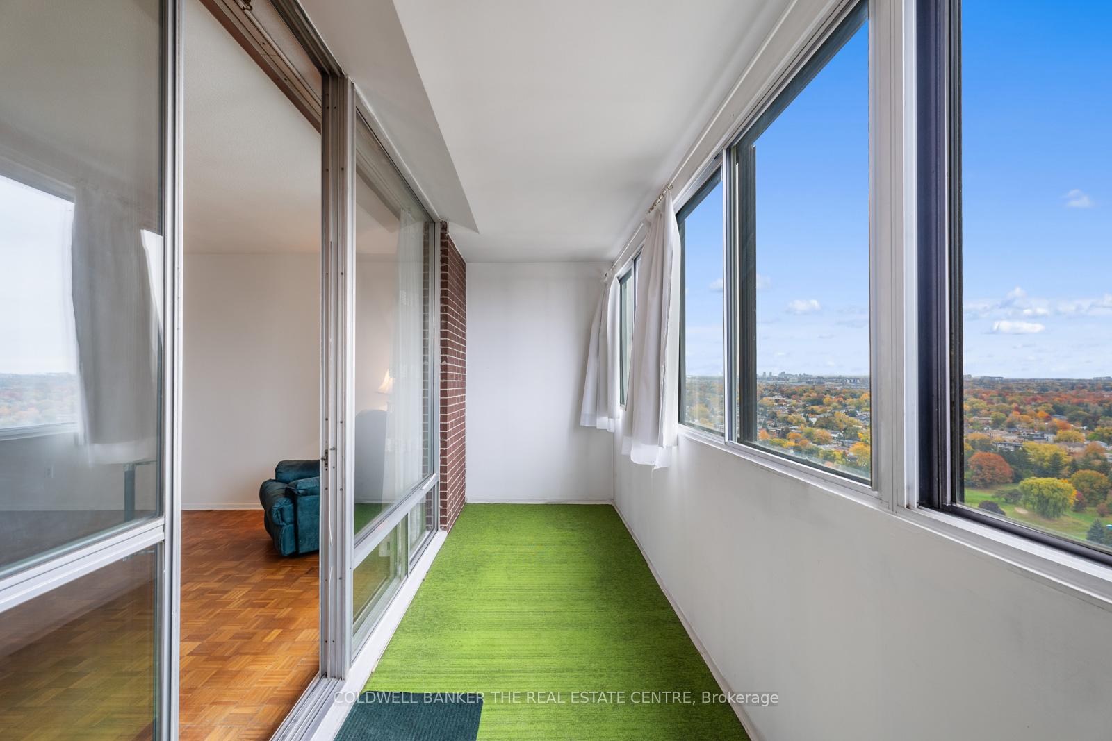 Photo 18 of Unit PH 15, 1 Massey Square, Toronto, Crescent Town — HOMEH