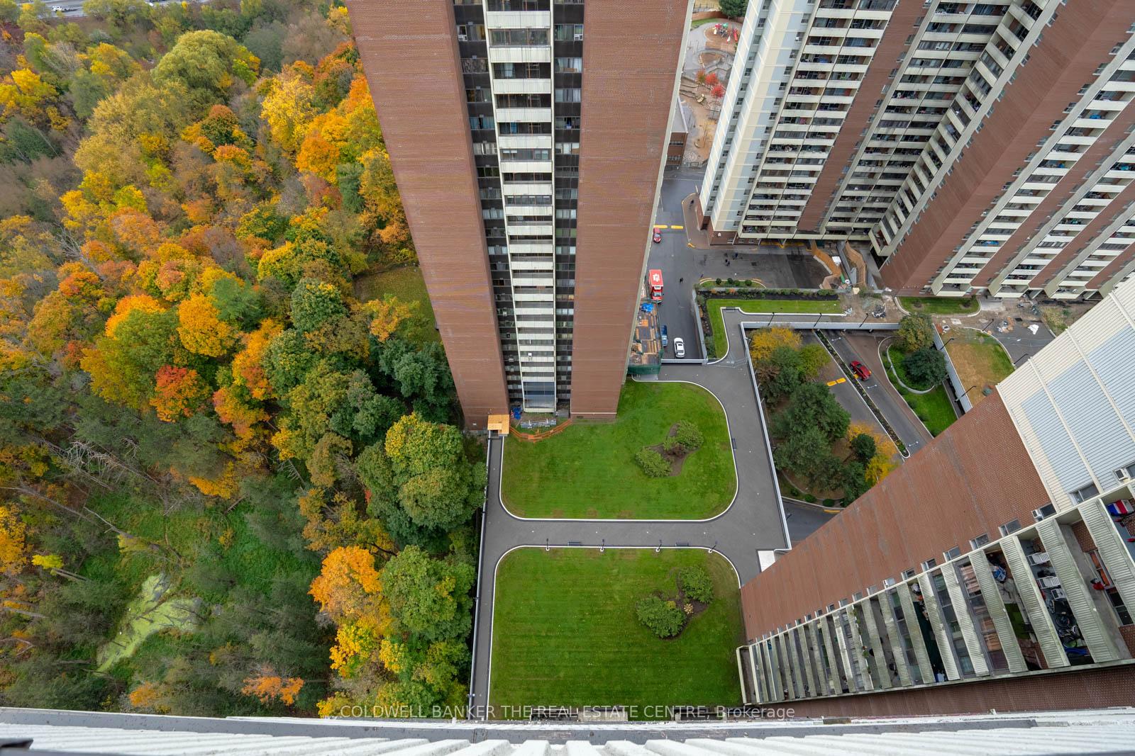 Photo 20 of Unit PH 15, 1 Massey Square, Toronto, Crescent Town — HOMEH