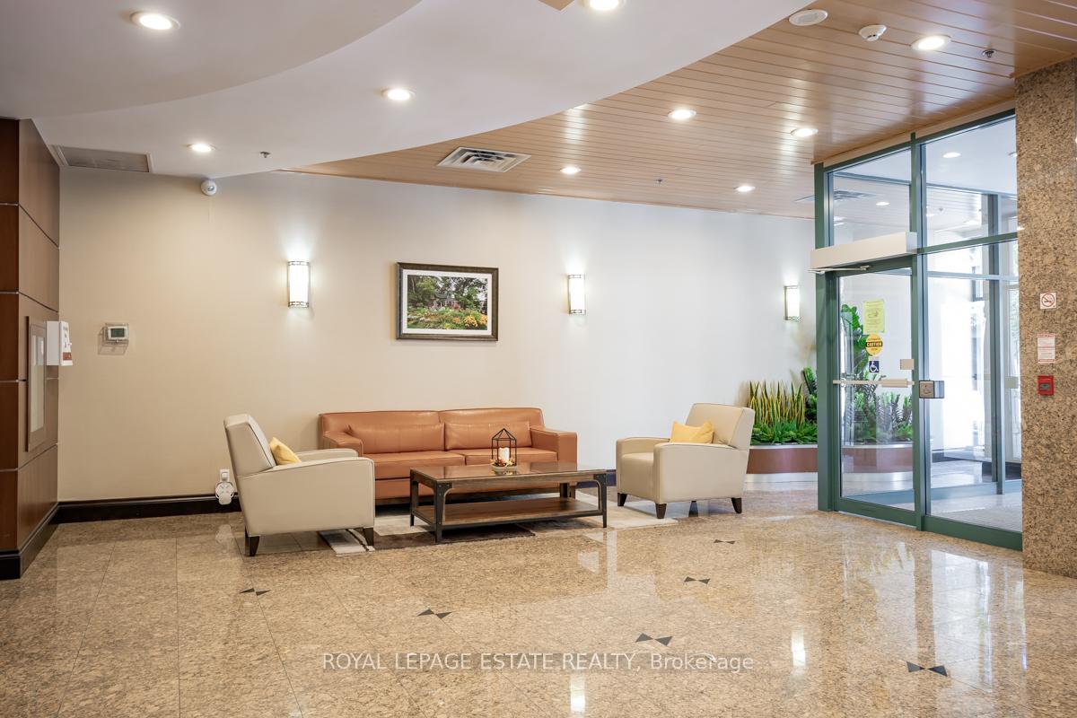 Photo 2 of Unit 411, 1797 Queen Street E, Toronto, The Beaches — HOMEH
