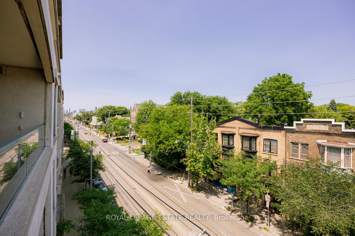 Photo 15 of Unit 411, 1797 Queen Street E, Toronto, The Beaches — HOMEH