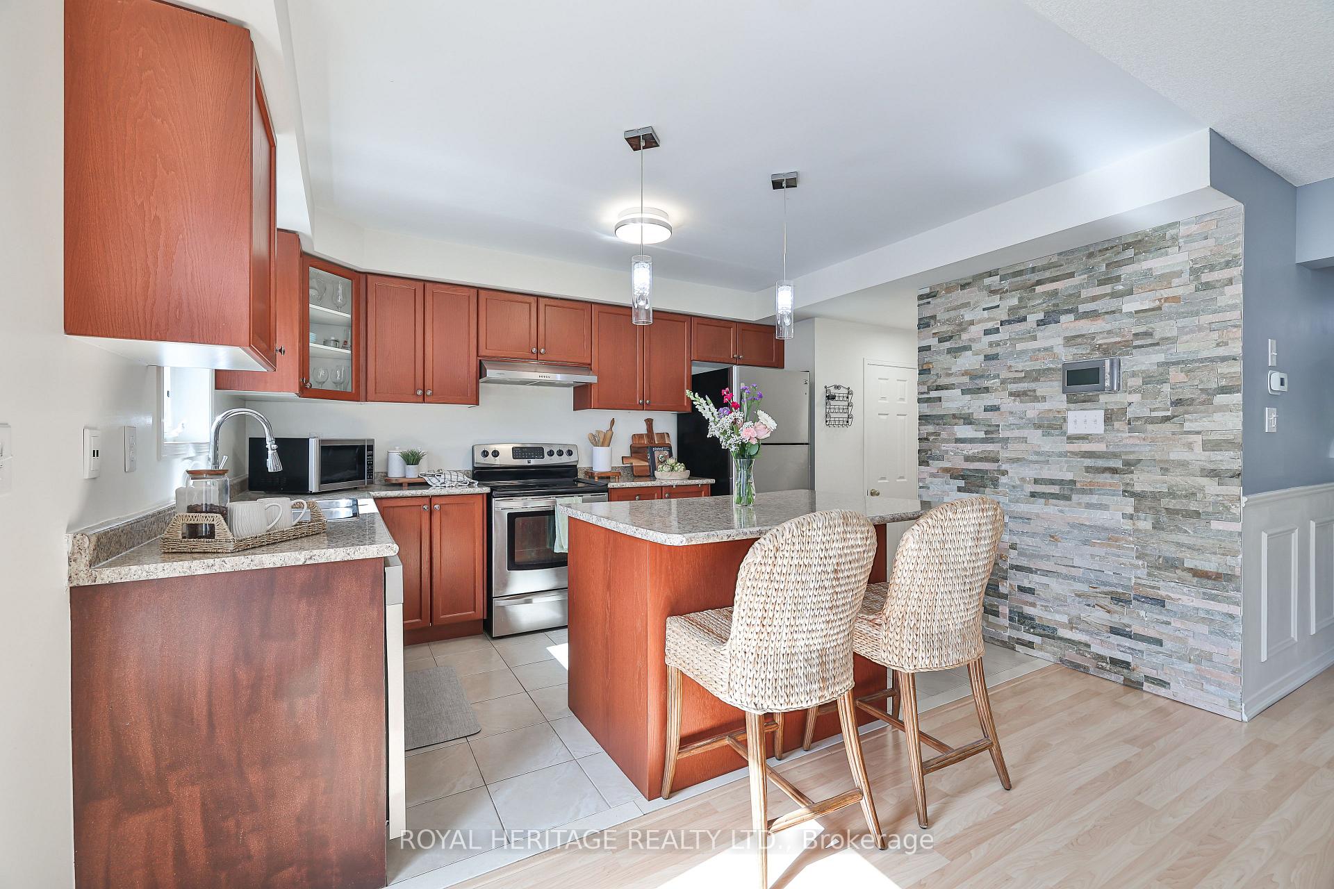 Photo 11 of 28 Chaston Road, Ajax, Central East — HOMEH