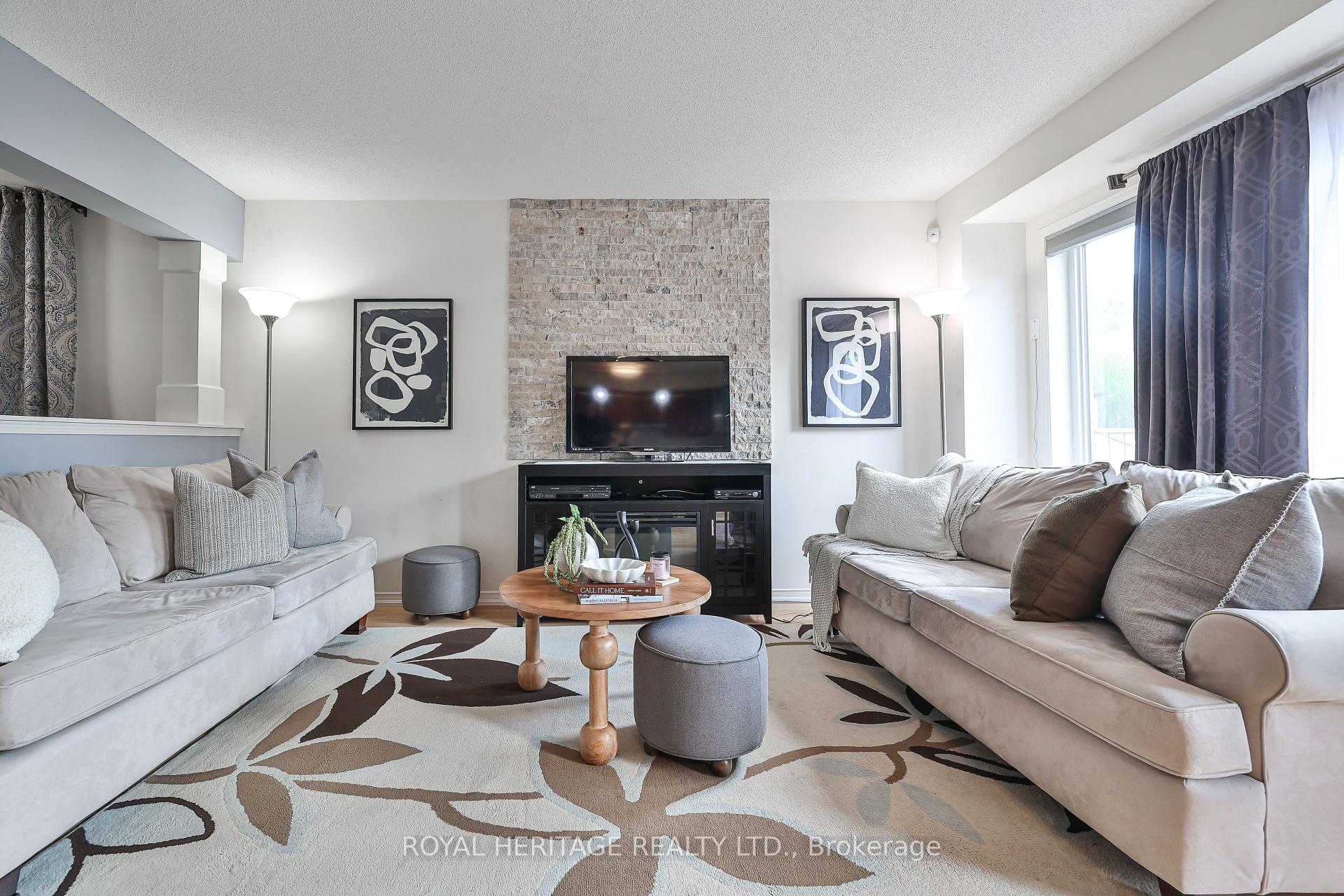 Photo 19 of 28 Chaston Road, Ajax, Central East — HOMEH