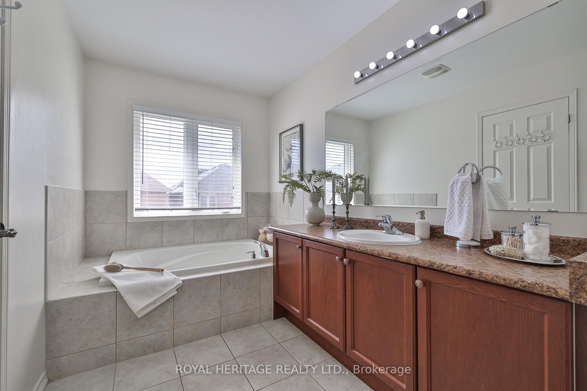 Photo 26 of 28 Chaston Road, Ajax, Central East — HOMEH