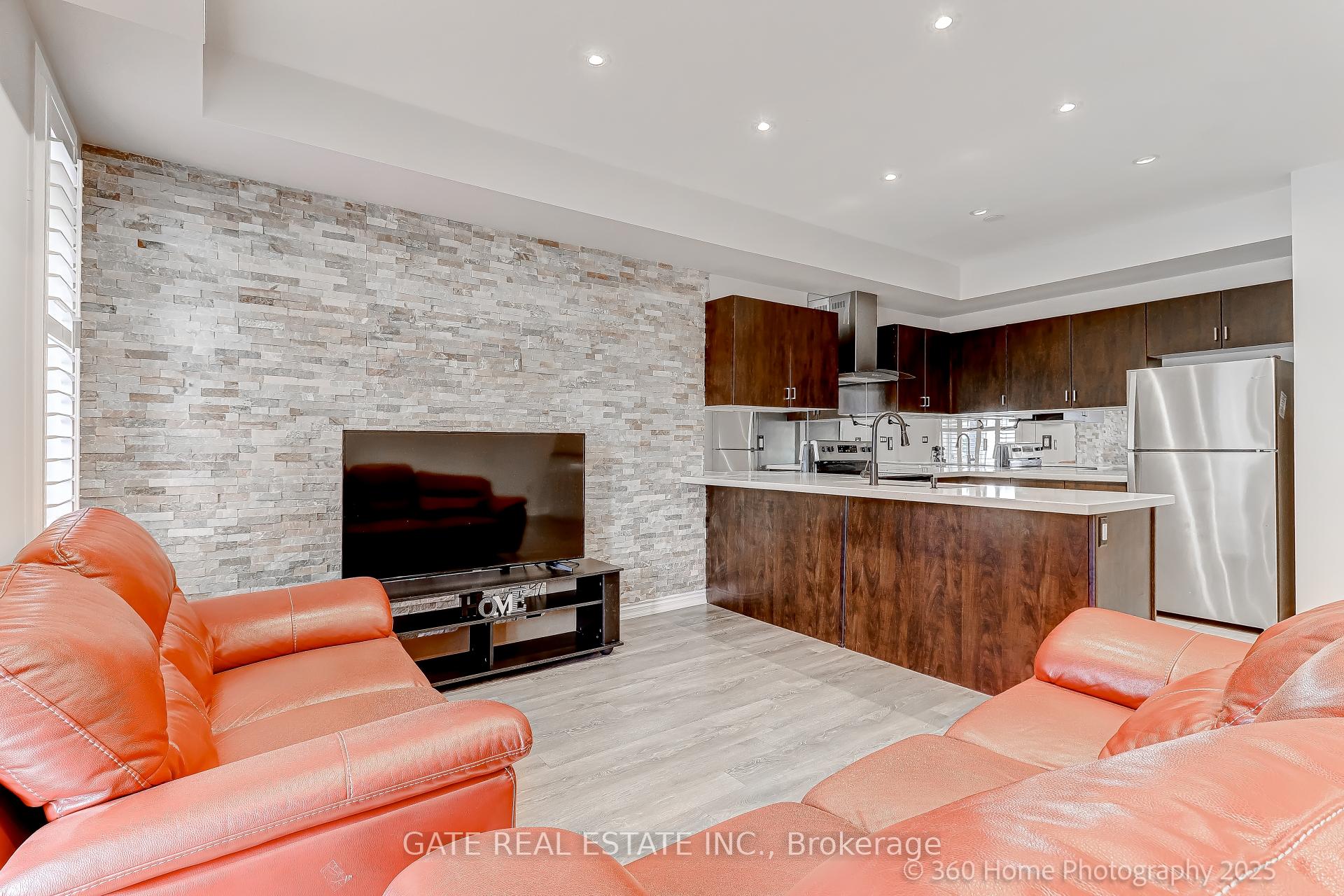 Photo 4 of 1757 Rex Heath Drive, Pickering, Duffin Heights — HOMEH