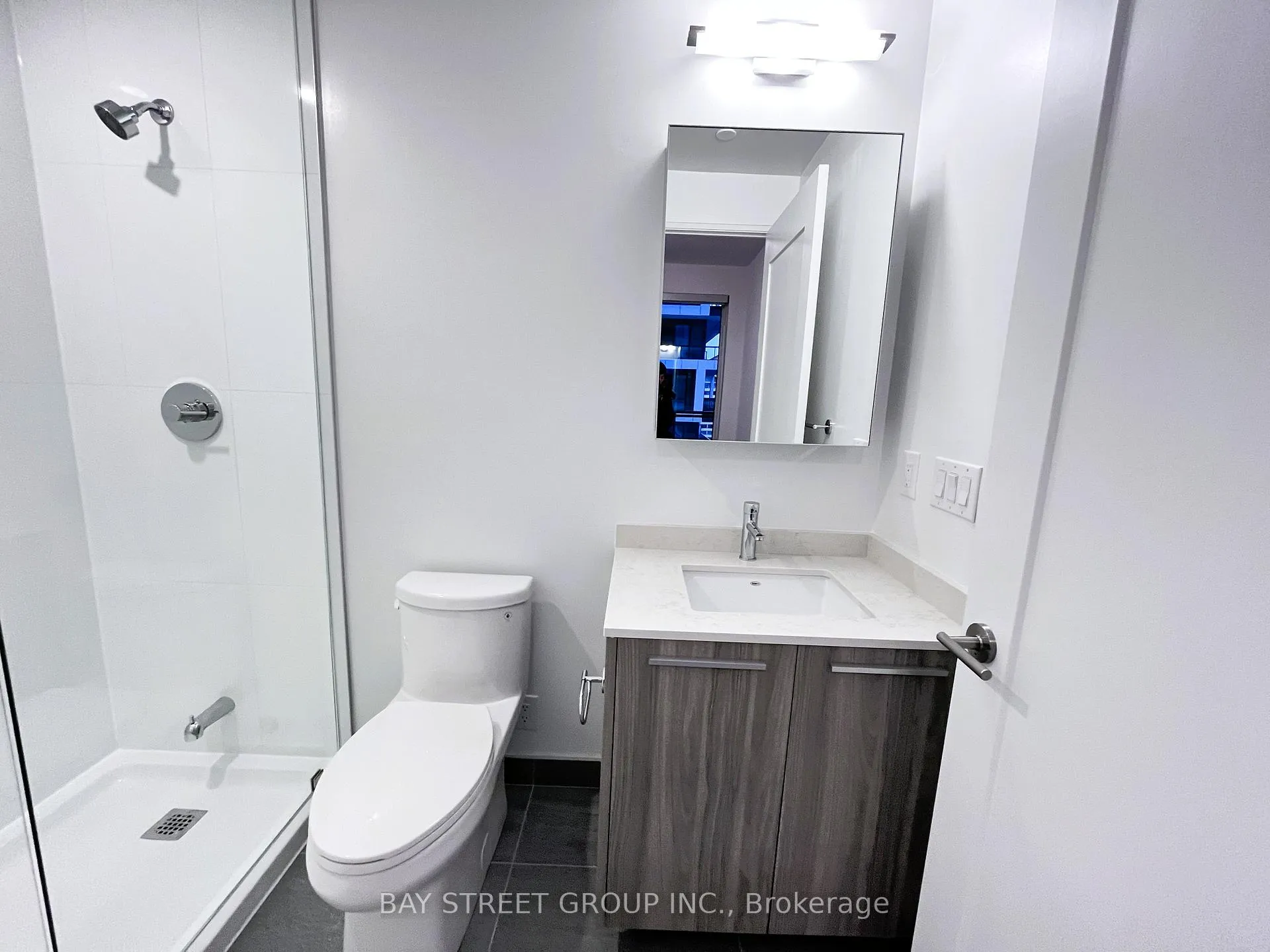 Photo 12 of Unit 1211, 65 Broadway Avenue, Toronto, Mount Pleasant West — HOMEH