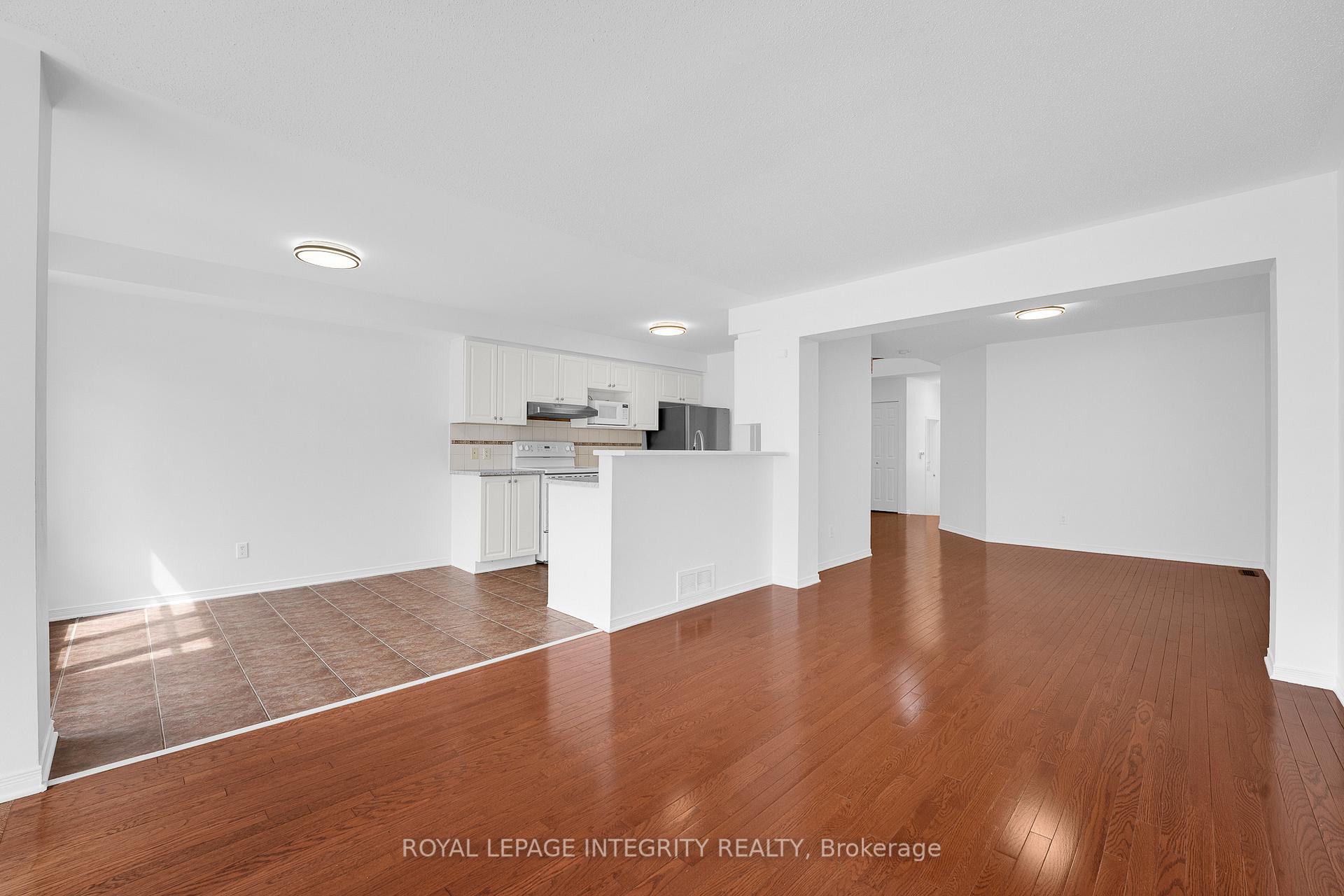 Photo 11 of 119 Deercroft Avenue, Ottawa, Barrhaven - Longfields — HOMEH