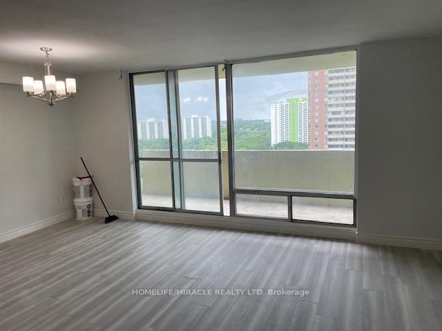 Photo 4 of Unit 1814, 5 Massey Square, Toronto, Crescent Town — HOMEH