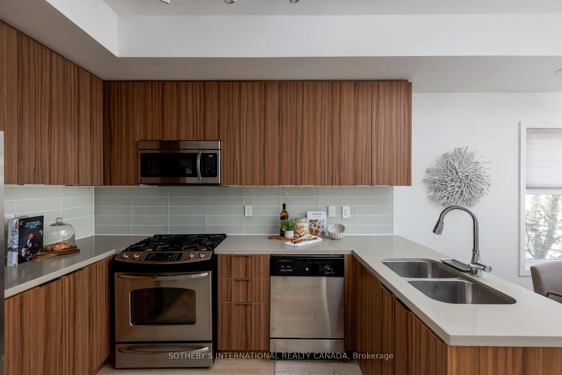 Photo 12 of Unit 29, 140 Broadview Avenue, Toronto, South Riverdale — HOMEH