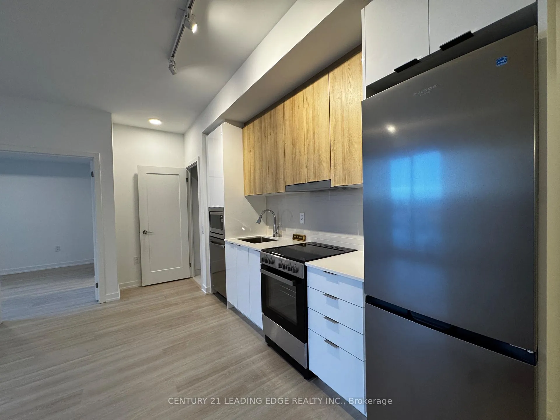 Photo 5 of Unit A506, 9763 Markham Road, Markham, Greensborough — HOMEH