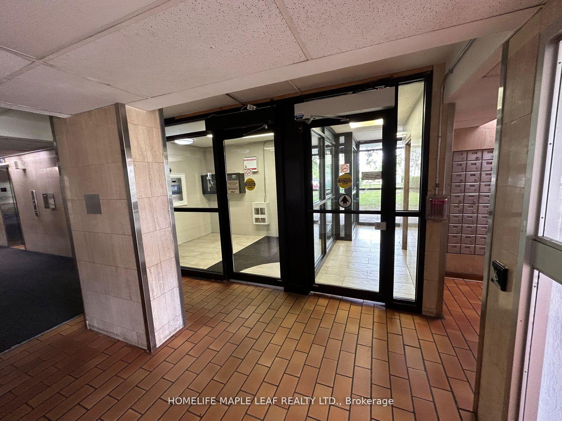 Photo 3 of Unit 703, 320 Dixon Road, Etobicoke, Kingsview Village-The Westway — HOMEH