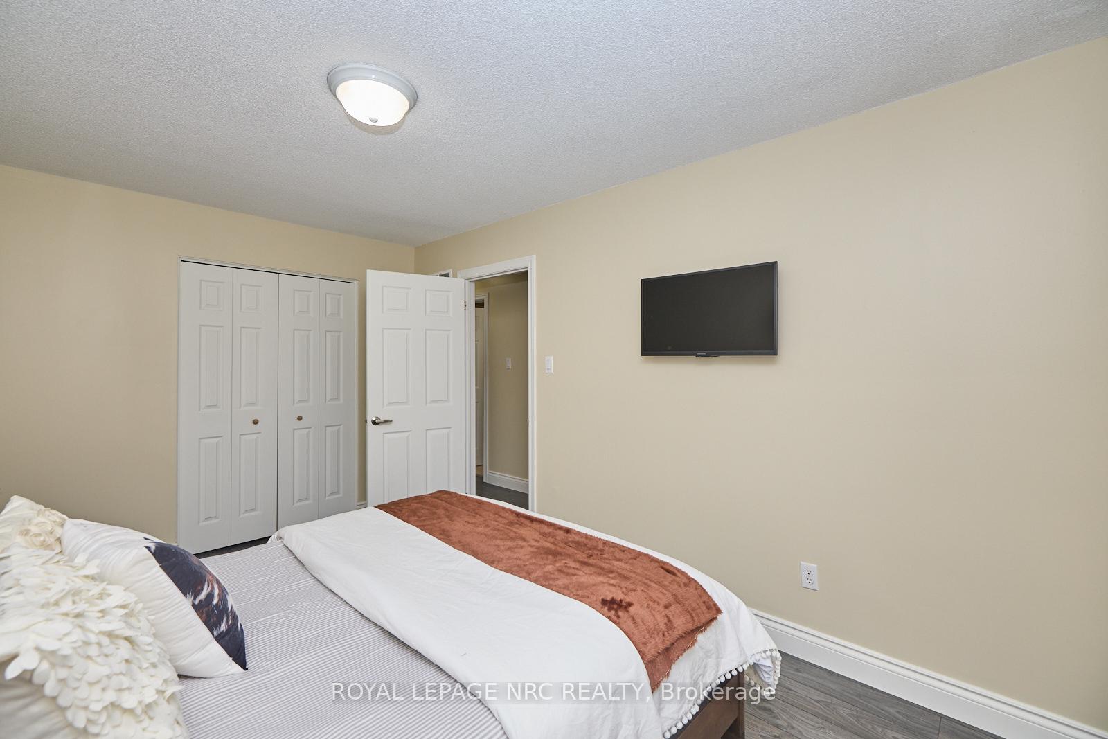 Photo 9 of Unit 4, 23 Dynasty Avenue, Hamilton, Stoney Creek — HOMEH