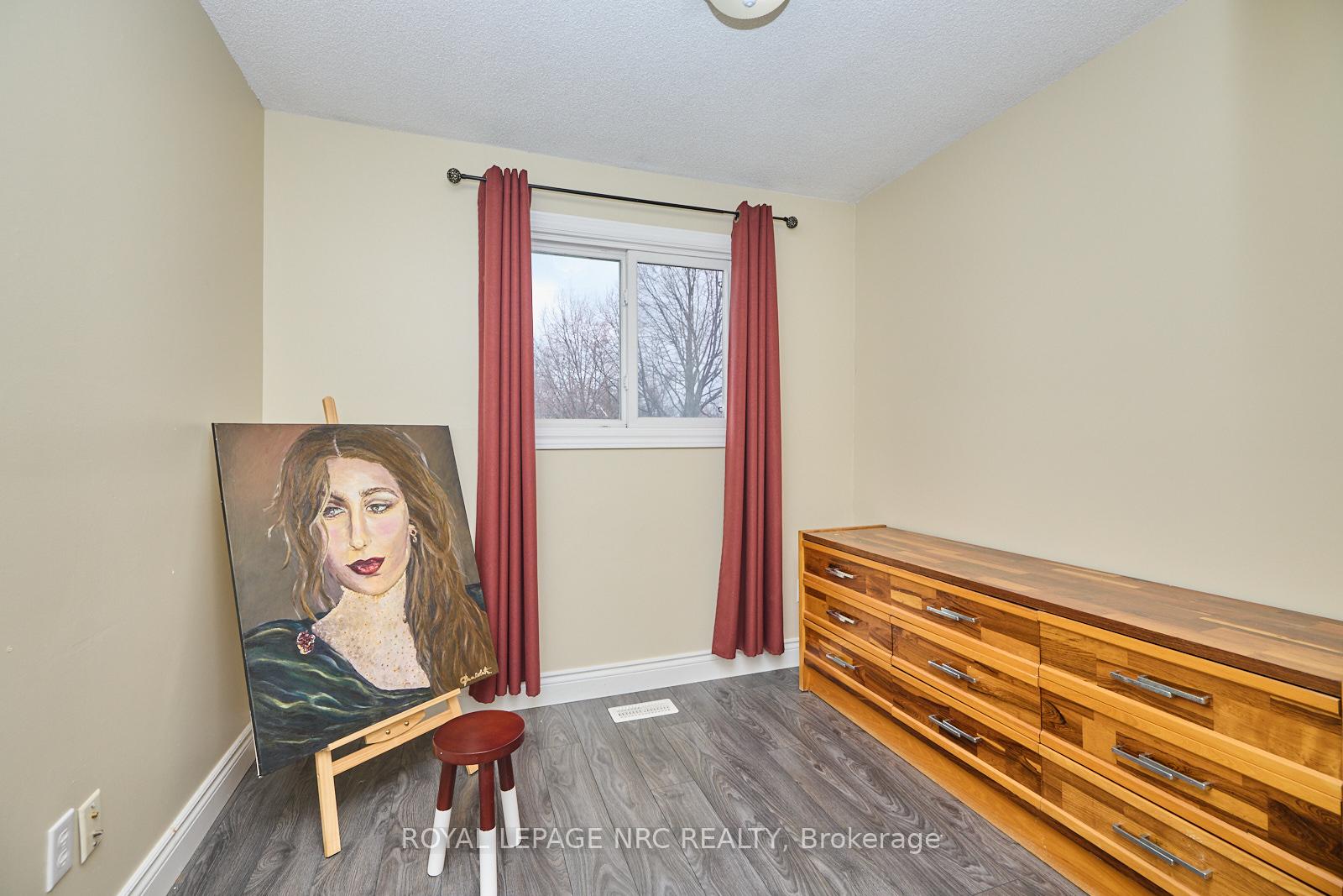 Photo 14 of Unit 4, 23 Dynasty Avenue, Hamilton, Stoney Creek — HOMEH