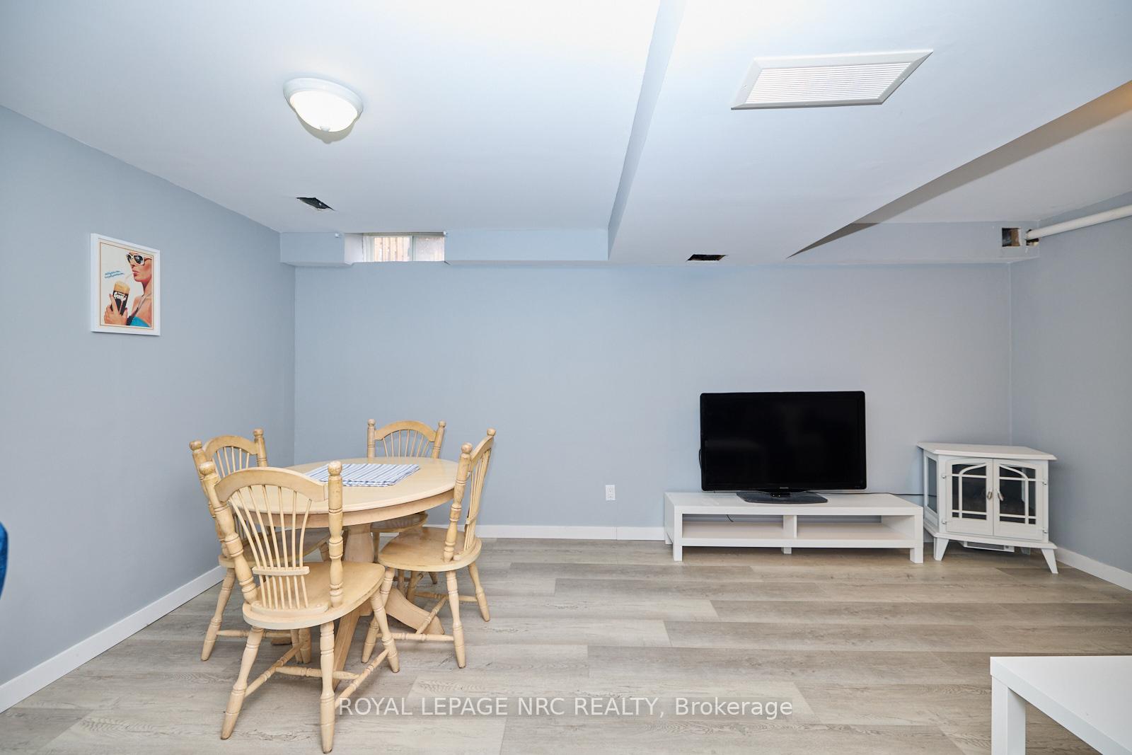 Photo 19 of Unit 4, 23 Dynasty Avenue, Hamilton, Stoney Creek — HOMEH