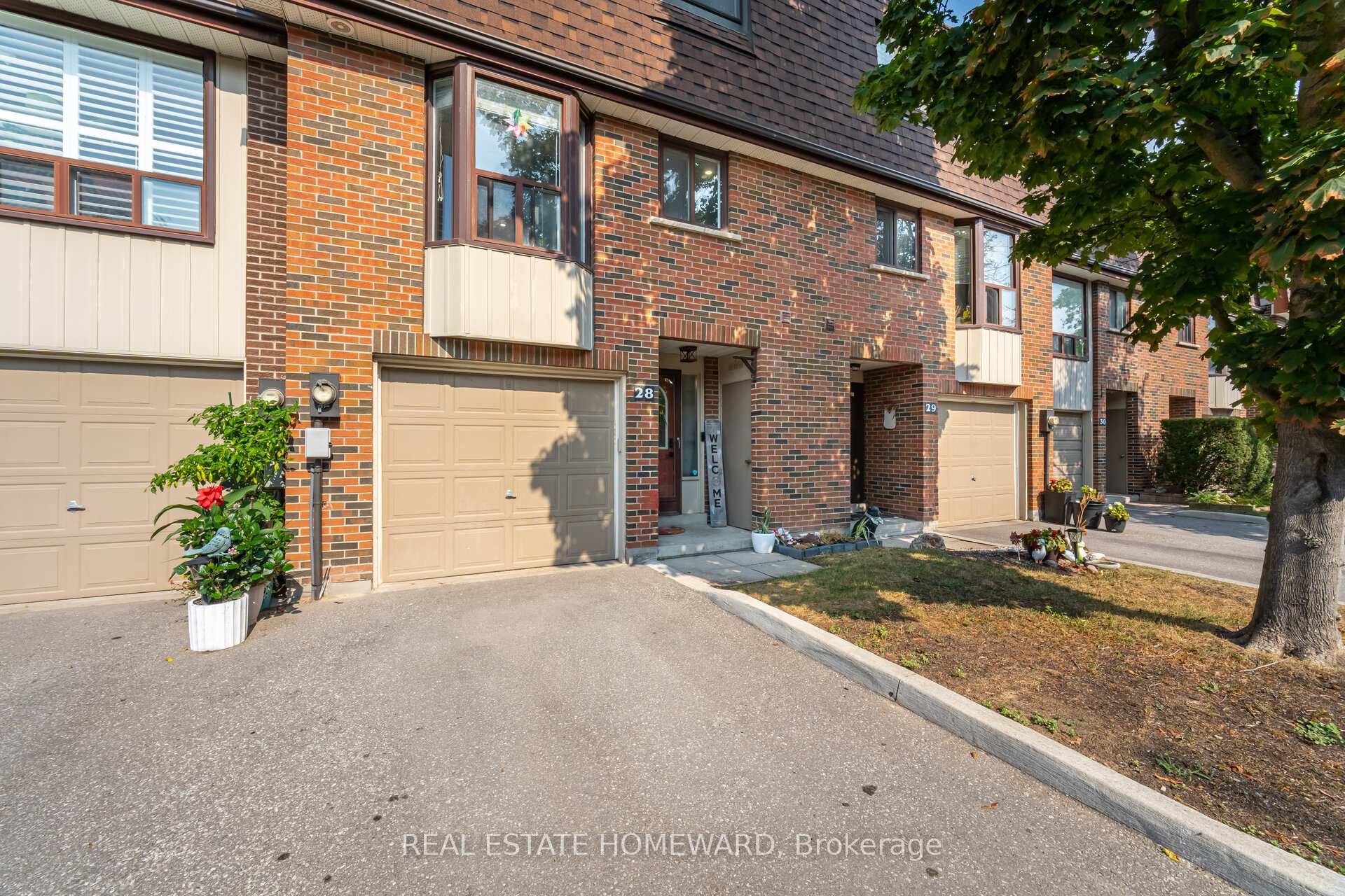 Photo 2 of Unit 28, 229 Jeffery Street, Whitby, Lynde Creek — HOMEH