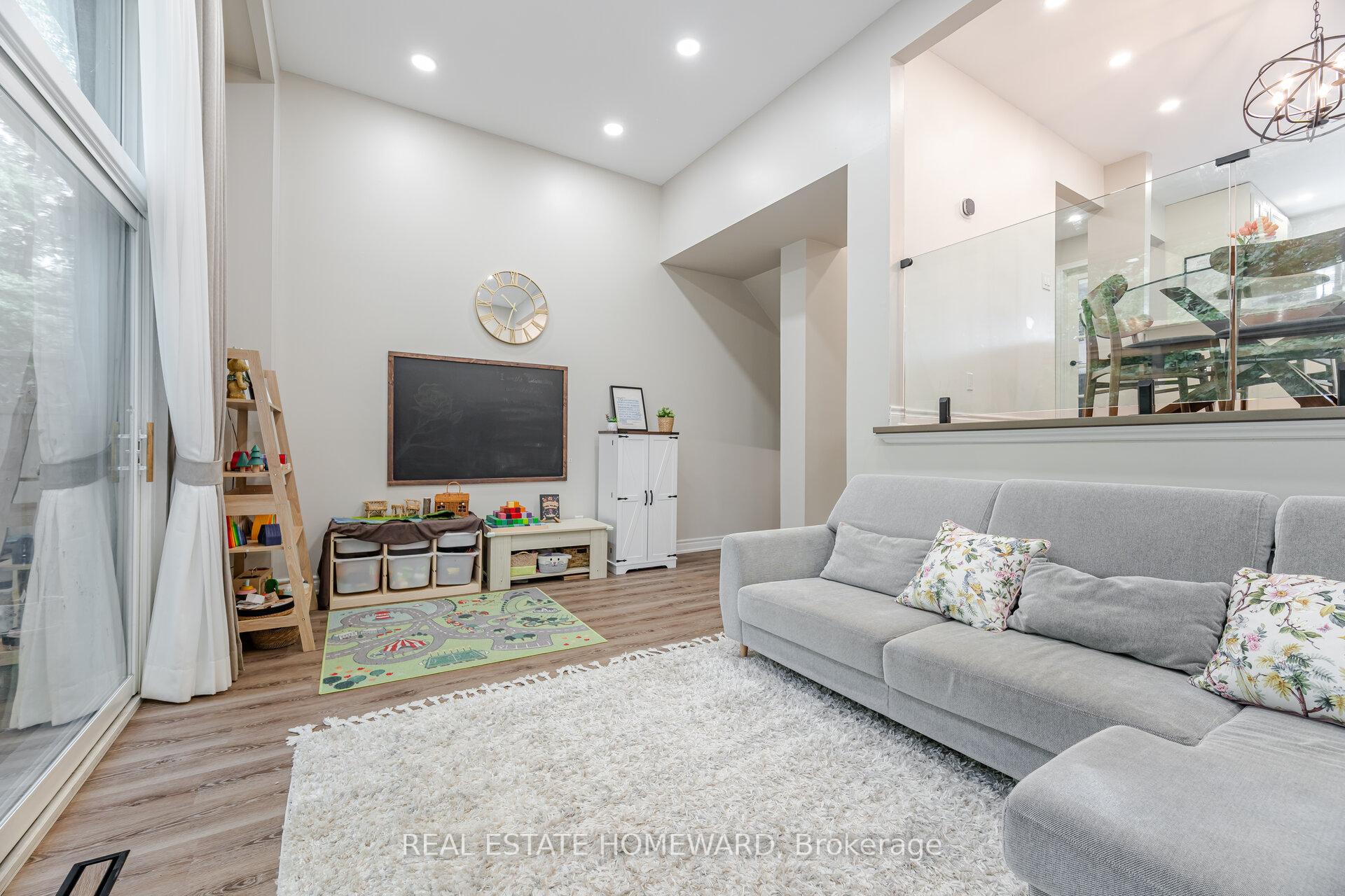 Photo 8 of Unit 28, 229 Jeffery Street, Whitby, Lynde Creek — HOMEH