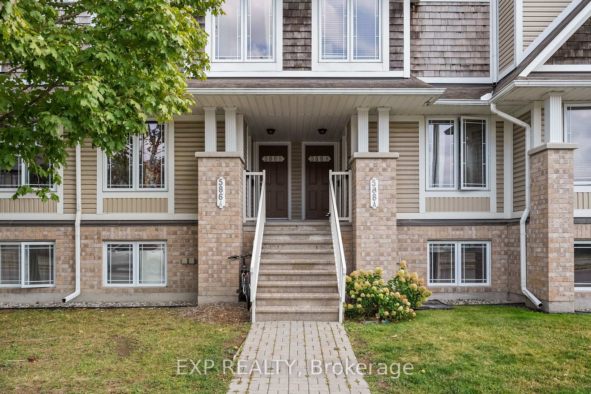Photo 3 of Unit 22, 588-B Chapman Mills Drive, Ottawa, Barrhaven - Strandherd — HOMEH