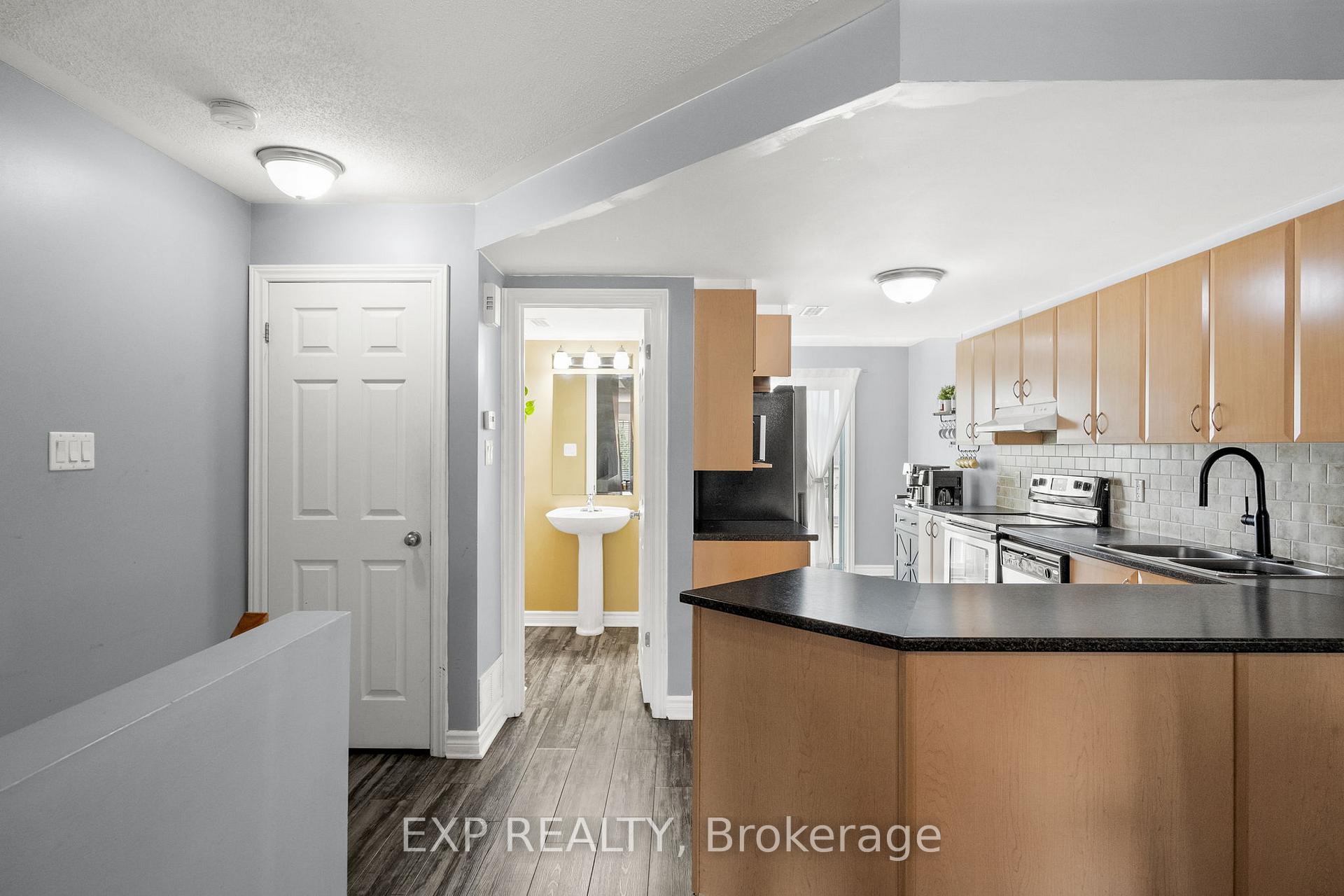 Photo 6 of Unit 22, 588-B Chapman Mills Drive, Ottawa, Barrhaven - Strandherd — HOMEH