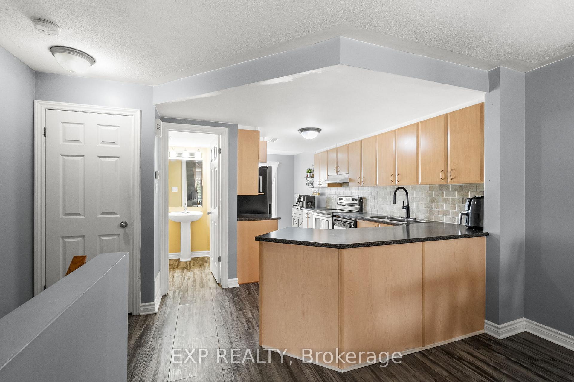 Photo 7 of Unit 22, 588-B Chapman Mills Drive, Ottawa, Barrhaven - Strandherd — HOMEH