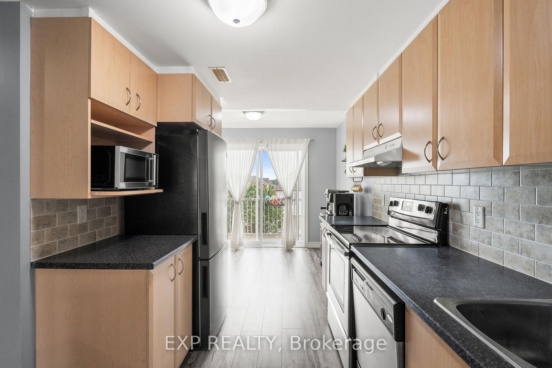 Photo 11 of Unit 22, 588-B Chapman Mills Drive, Ottawa, Barrhaven - Strandherd — HOMEH