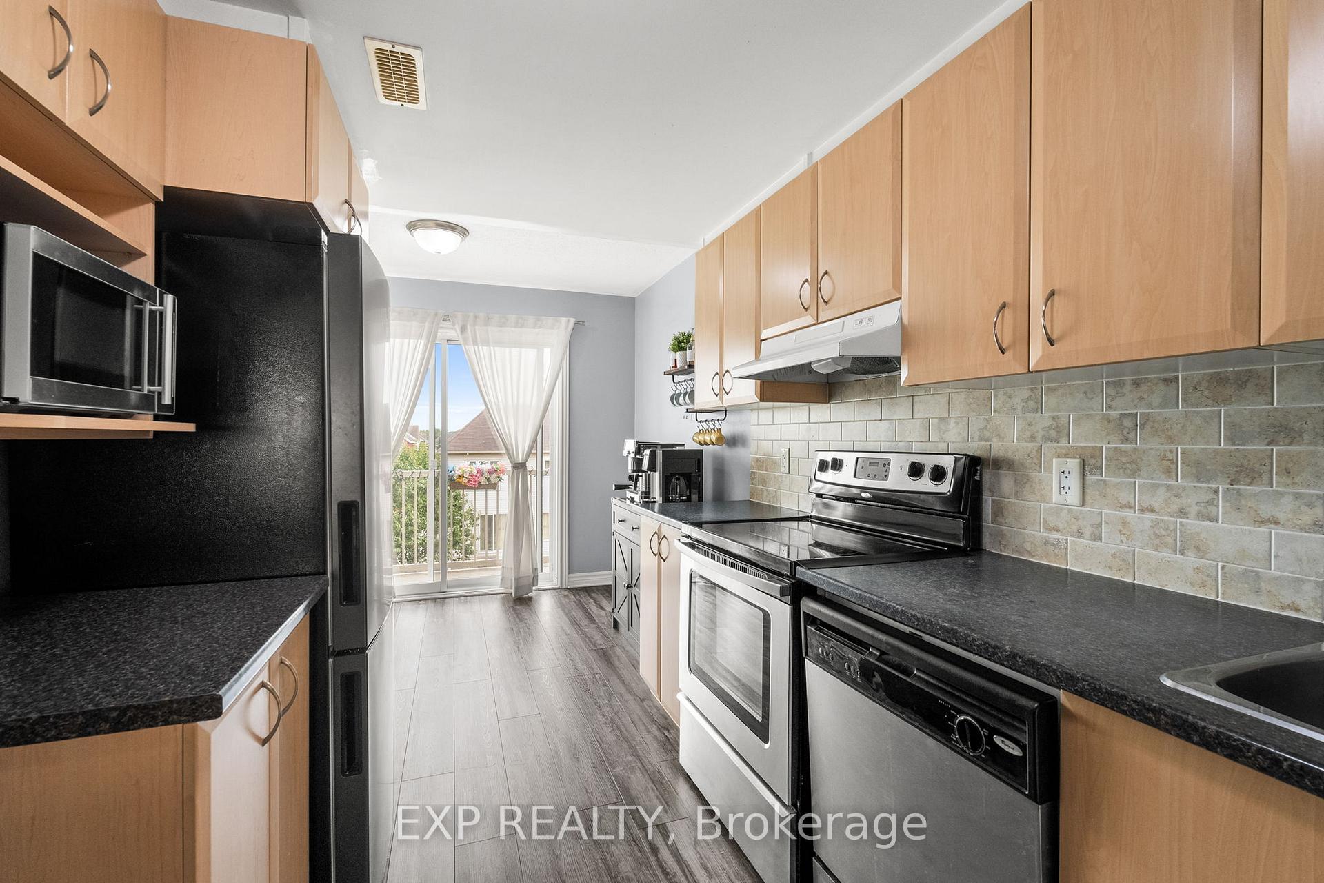 Photo 13 of Unit 22, 588-B Chapman Mills Drive, Ottawa, Barrhaven - Strandherd — HOMEH