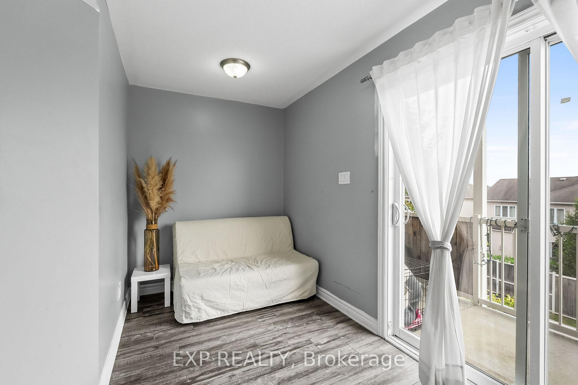 Photo 15 of Unit 22, 588-B Chapman Mills Drive, Ottawa, Barrhaven - Strandherd — HOMEH