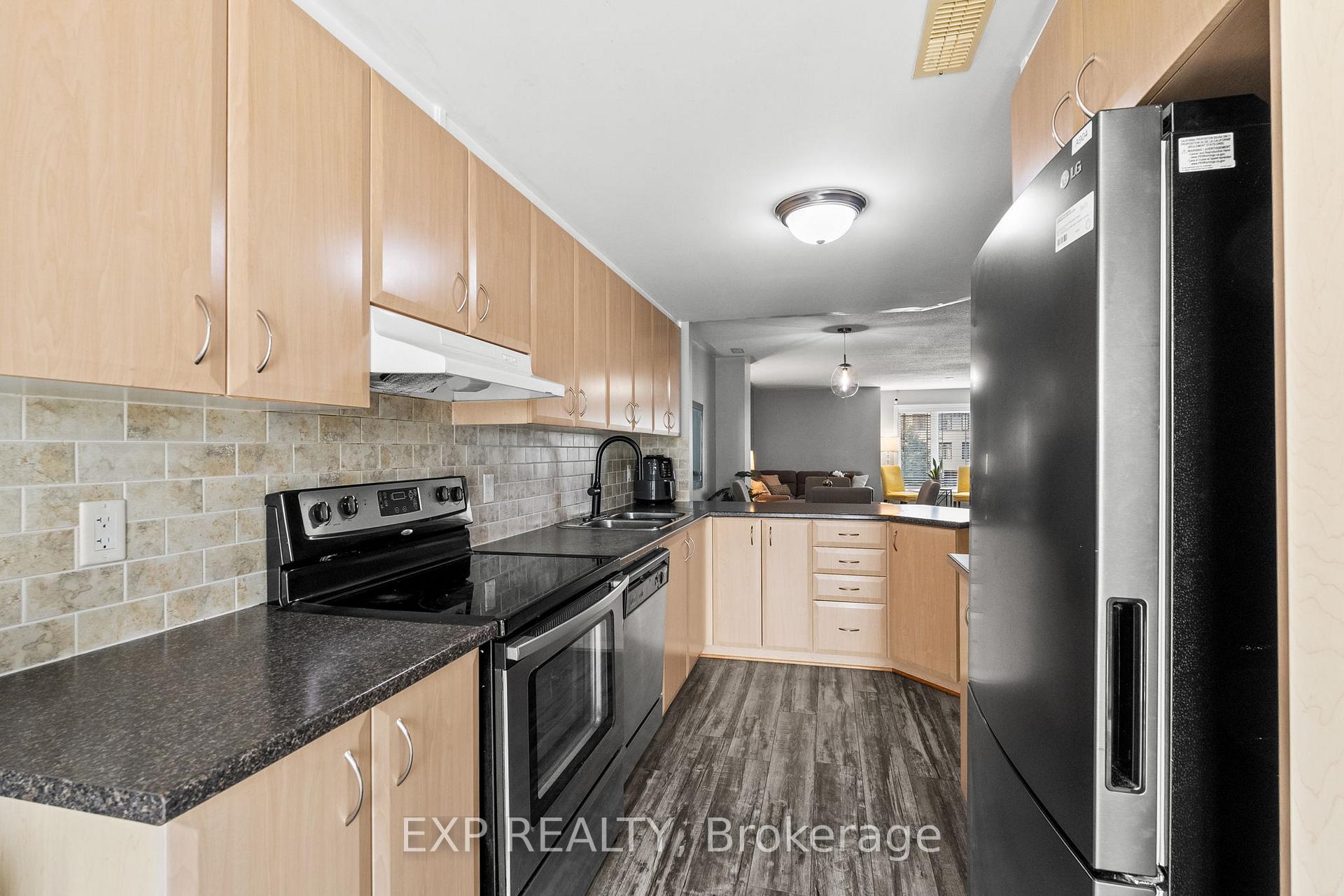 Photo 19 of Unit 22, 588-B Chapman Mills Drive, Ottawa, Barrhaven - Strandherd — HOMEH