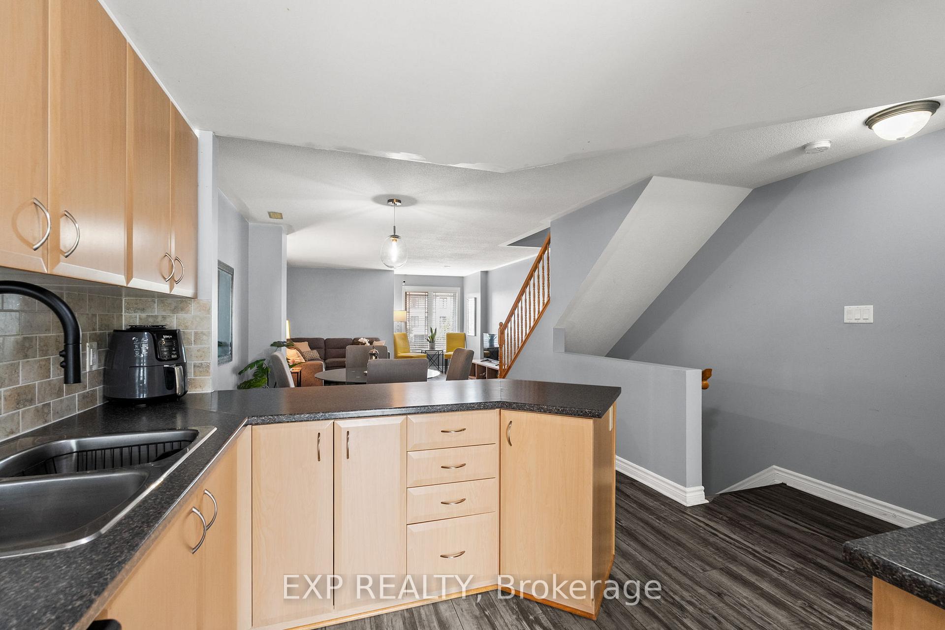 Photo 20 of Unit 22, 588-B Chapman Mills Drive, Ottawa, Barrhaven - Strandherd — HOMEH