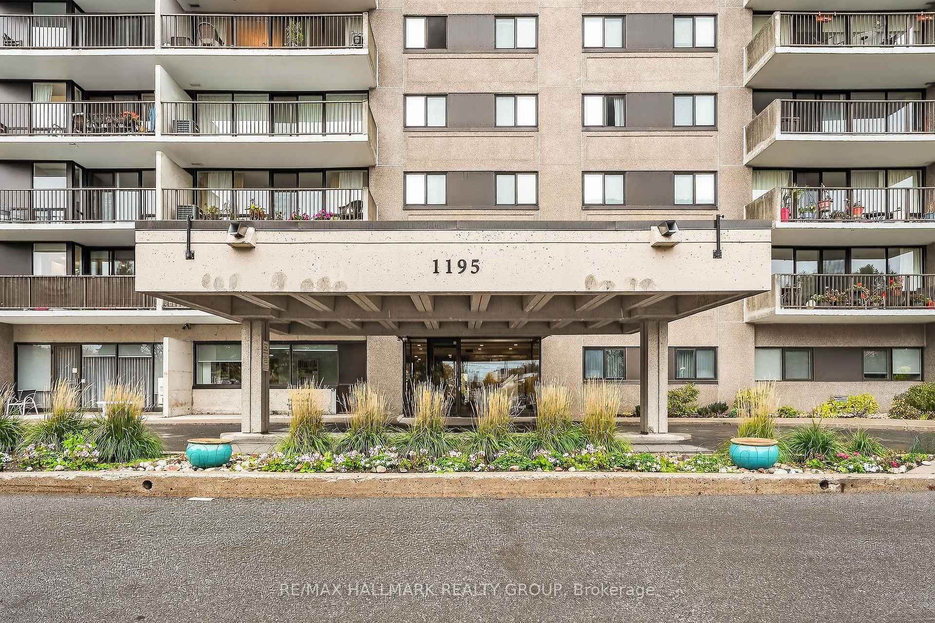 Photo 3 of Unit 1702, 1195 Richmond Road, Ottawa, Woodroffe — HOMEH